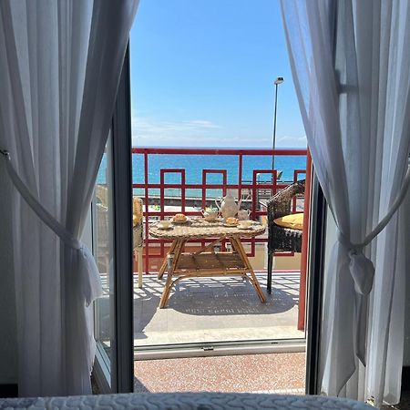 "Casa Franca" Sea Front With Wifi & Air Conditioning Savone Extérieur photo
