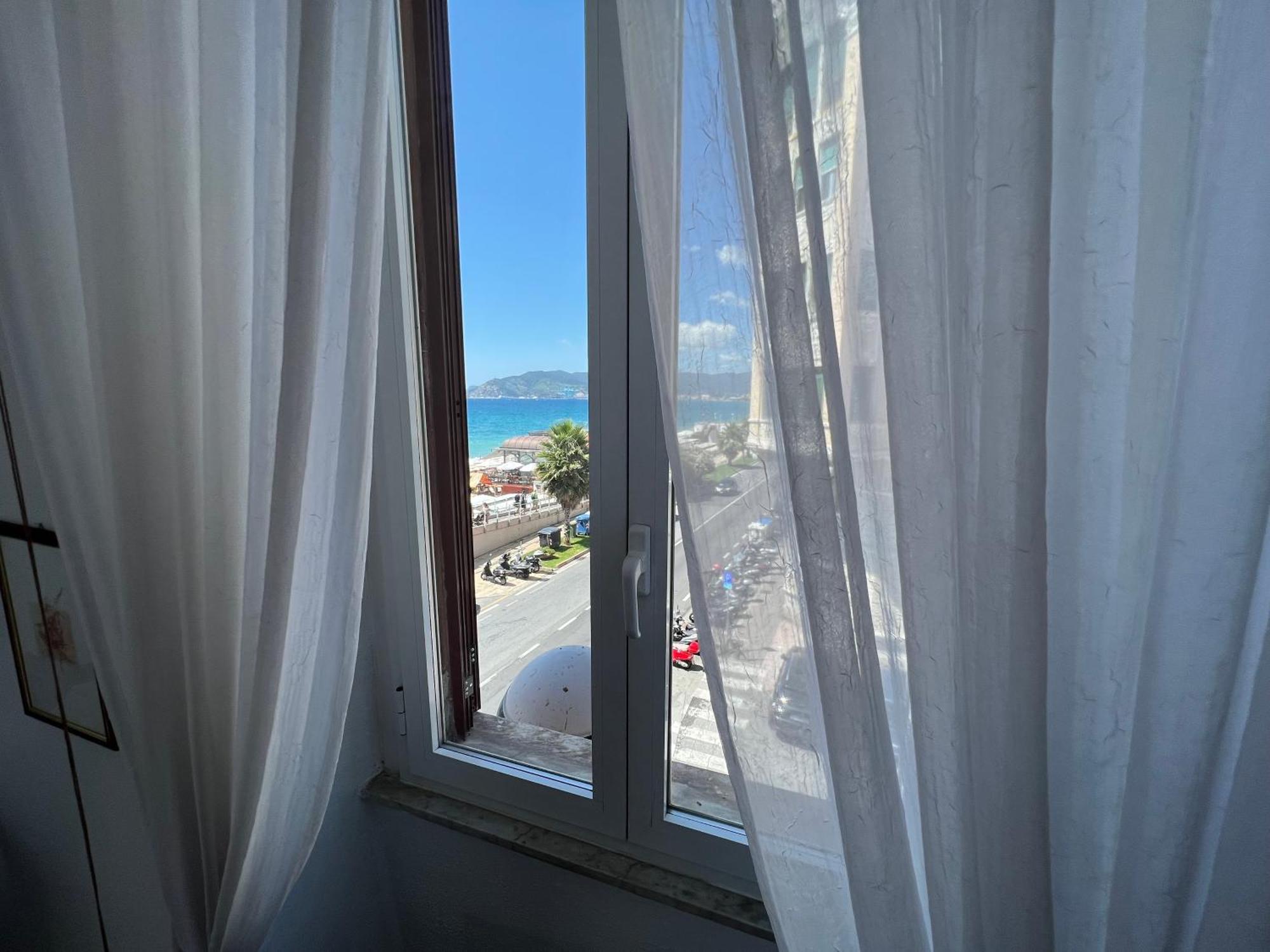 "Casa Franca" Sea Front With Wifi & Air Conditioning Savone Extérieur photo